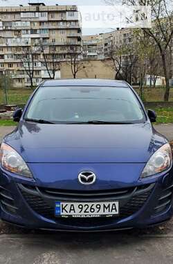 Седан Mazda 3 2010 в Киеве