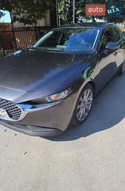Седан Mazda 3 2021 в Киеве