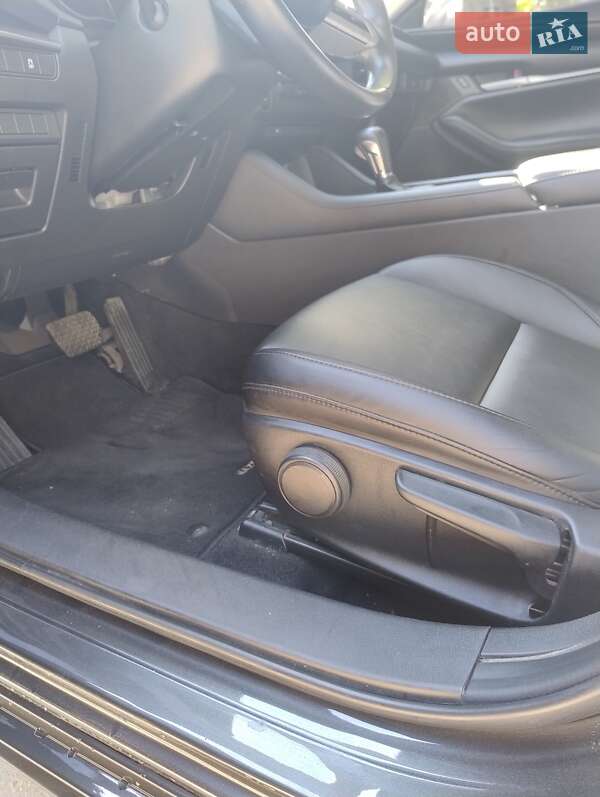 Седан Mazda 3 2021 в Киеве фото 26 Седан Mazda 3 2021 в Киеве