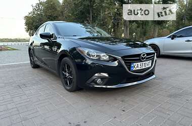 Седан Mazda 3 2015 в Киеве