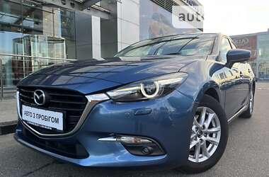 Седан Mazda 3 2017 в Киеве