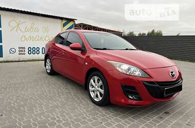 Седан Mazda 3 2010 в Киеве