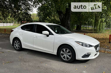 Седан Mazda 3 2014 в Киеве