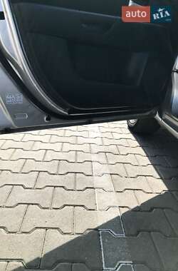 Хэтчбек Mazda 3 2005 в Киеве