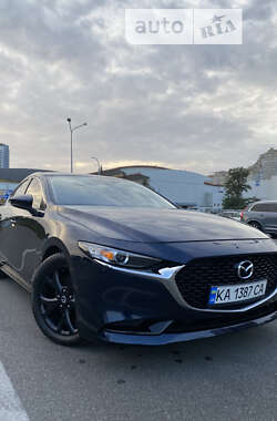 Седан Mazda 3 2019 в Киеве