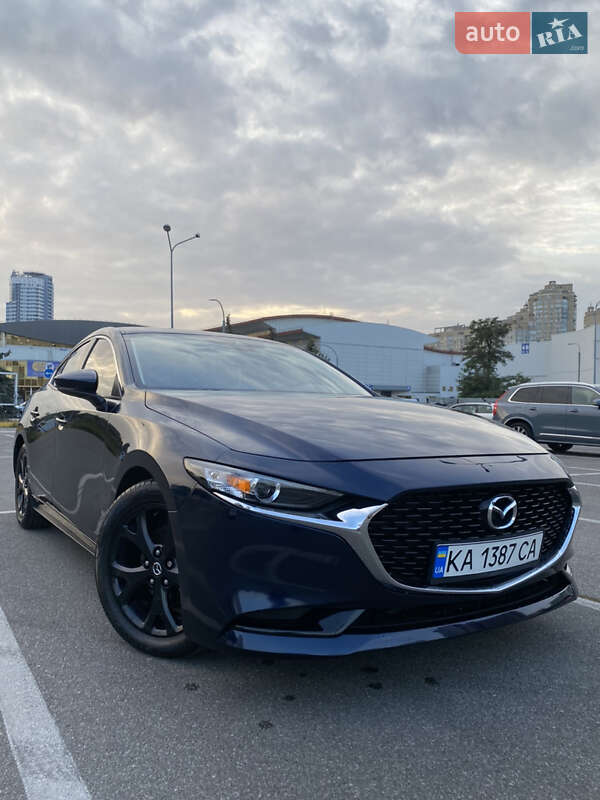 Седан Mazda 3 2019 в Києві