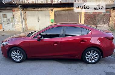 Седан Mazda 3 2015 в Киеве