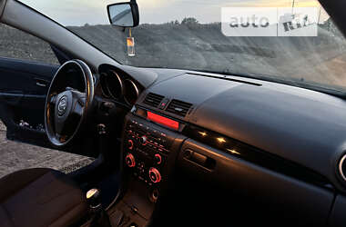 Хэтчбек Mazda 3 2003 в Николаеве