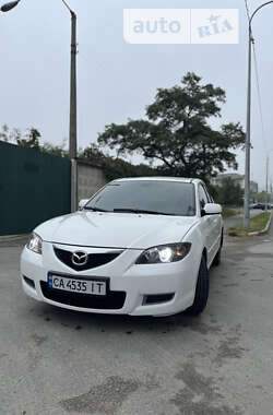 Седан Mazda 3 2006 в Киеве