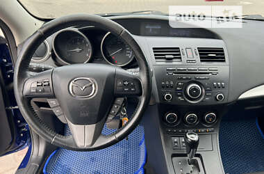 Седан Mazda 3 2013 в Одессе