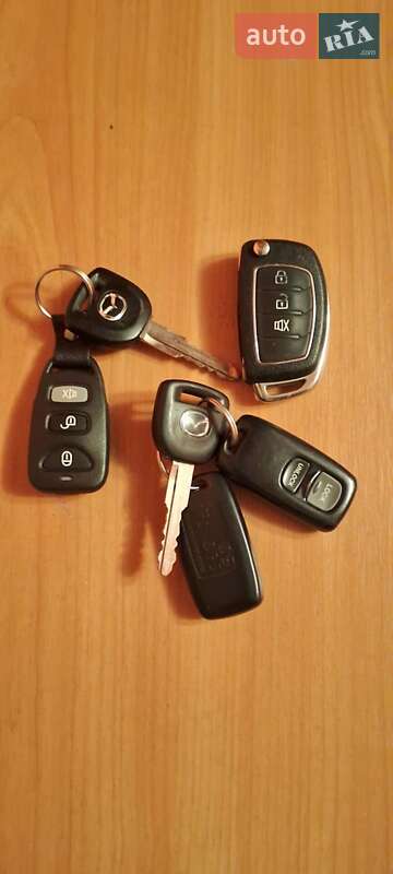 Хэтчбек Mazda 3 2005 в Калуше фото 19 Хэтчбек Mazda 3 2005 в Калуше