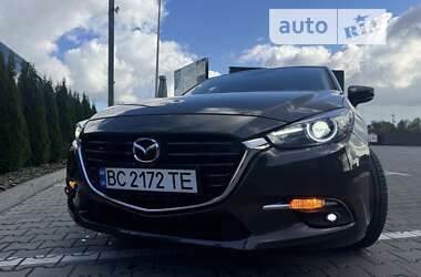 Седан Mazda 3 2017 в Львові