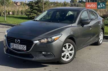 Седан Mazda 3 2017 в Днепре