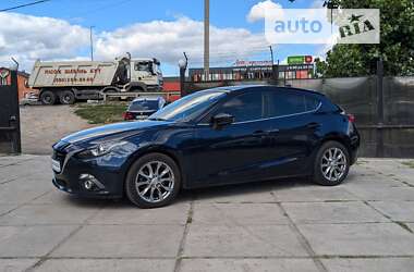 Хэтчбек Mazda 3 2016 в Киеве