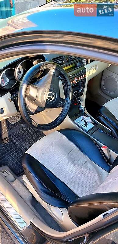 Седан Mazda 3 2008 в Сарате
