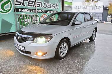 Хэтчбек Mazda 3 2003 в Черновцах