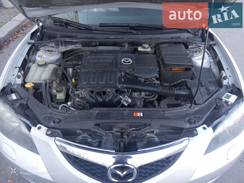 Седан Mazda 3 2006 в Умани