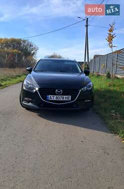 Седан Mazda 3 2016 в Івано-Франківську