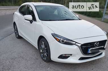 Mazda 3 2018