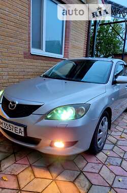 Хэтчбек Mazda 3 2003 в Тростянце