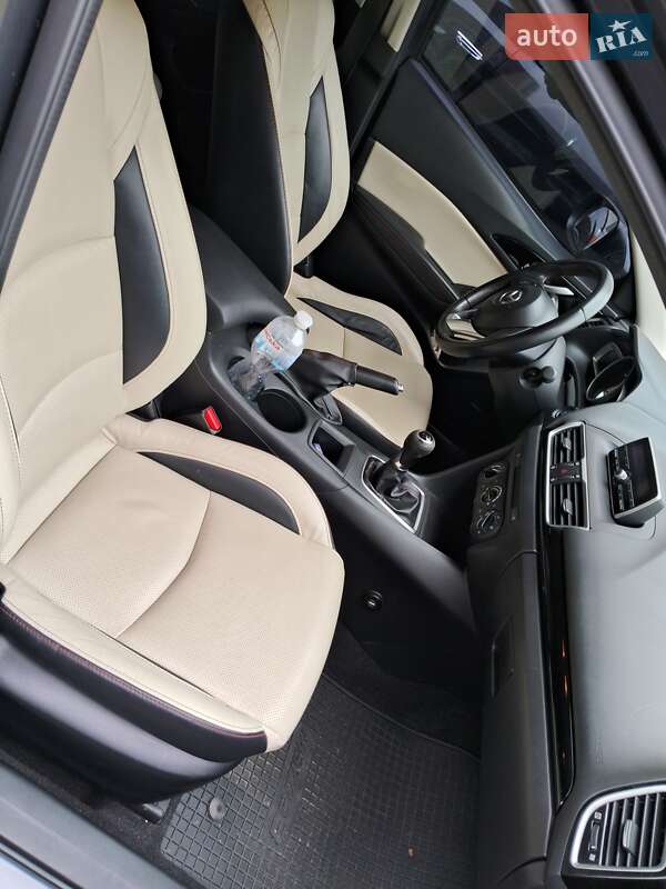 Седан Mazda 3 2016 в Полтаве