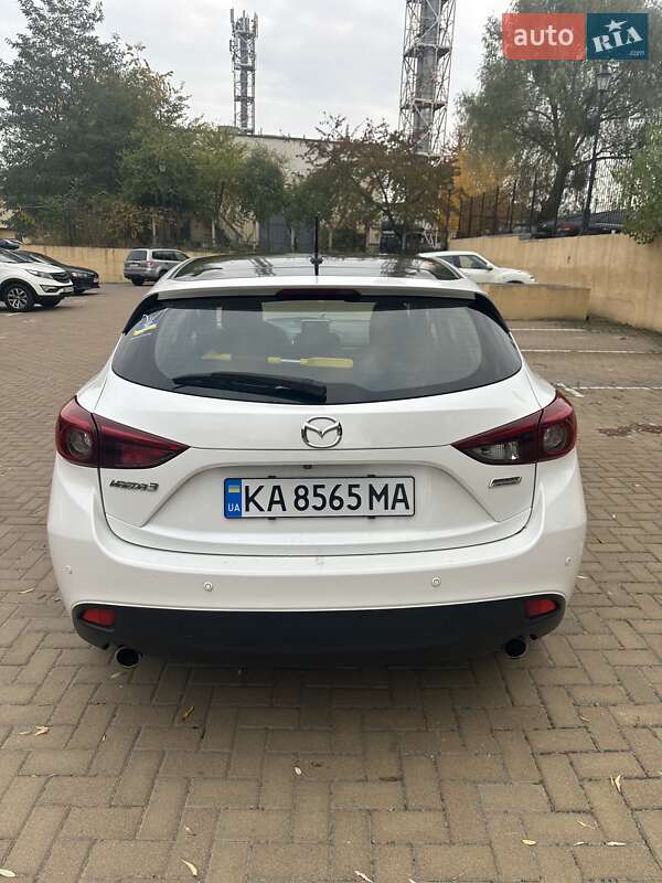 Хетчбек Mazda 3 2015 в Києві фото 2 Хетчбек Mazda 3 2015 в Києві