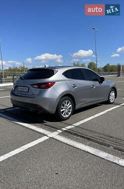 Mazda 3 2014