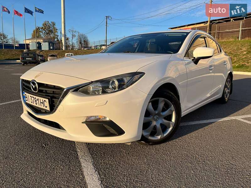 Седан Mazda 3 2014 в Виннице