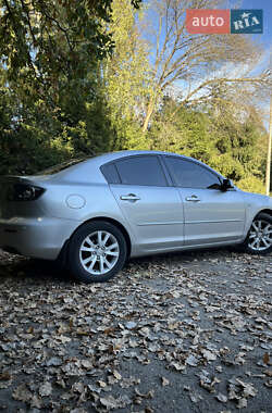 Седан Mazda 3 2006 в Березному