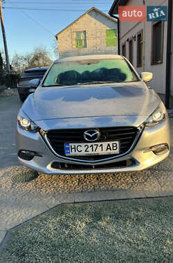 Седан Mazda 3 2016 в Сокільниках