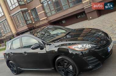 Хэтчбек Mazda 3 2010 в Чернигове