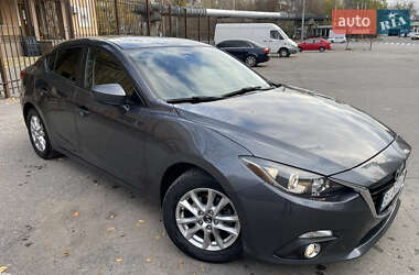 Седан Mazda 3 2014 в Киеве