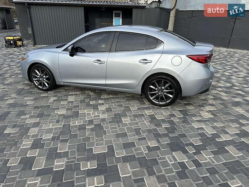 Седан Mazda 3 2018 в Одессе