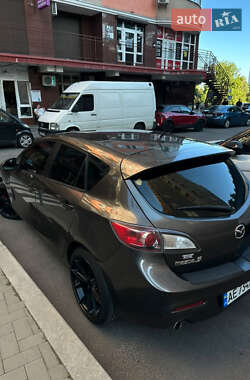 Хэтчбек Mazda 3 2012 в Киеве