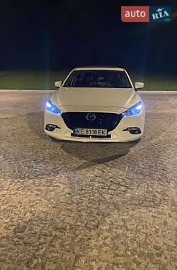 Седан Mazda 3 2017 в Подгородном