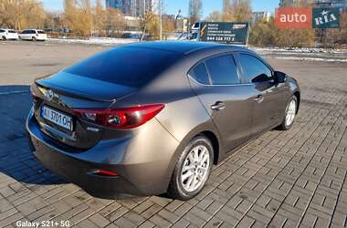 Седан Mazda 3 2014 в Киеве