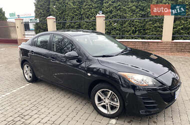 Седан Mazda 3 2010 в Василькові