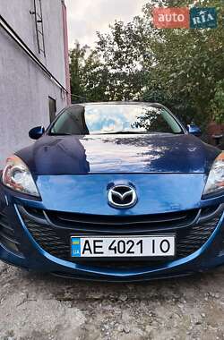 Седан Mazda 3 2010 в Васильківці