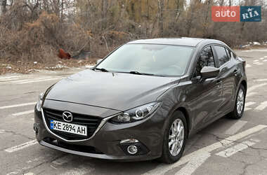 Седан Mazda 3 2016 в Днепре