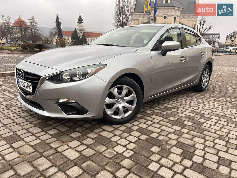 Седан Mazda 3 2014 в Львове