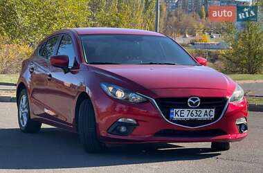 Хэтчбек Mazda 3 2015 в 