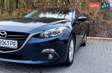 Седан Mazda 3 2015 в Одесі