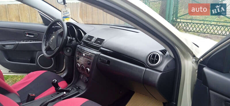 Седан Mazda 3 2008 в Стрые