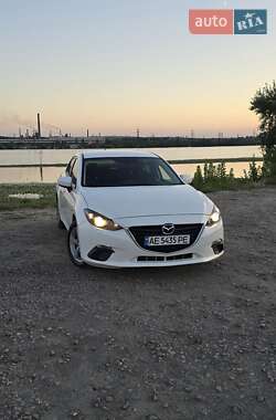 Хетчбек Mazda 3 2016 в Дніпрі