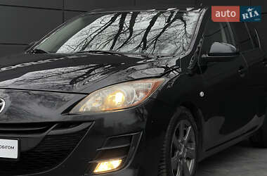Хэтчбек Mazda 3 2009 в 