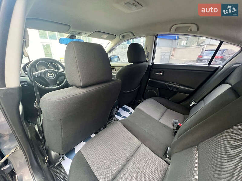 Седан Mazda 3 2007 в Одесі