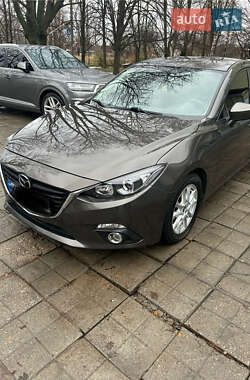 Седан Mazda 3 2016 в Запоріжжі