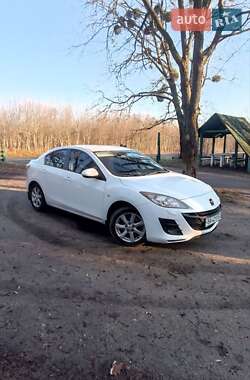 Седан Mazda 3 2010 в Александровке