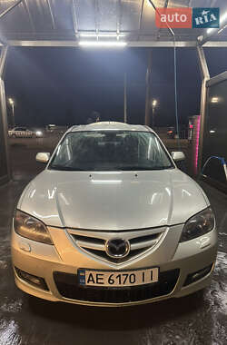 Седан Mazda 3 2008 в Днепре