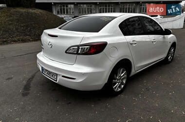 Седан Mazda 3 2012 в Києві